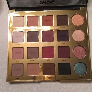 NWOB tarteist pro Amazonian clay palette